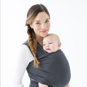 Charcoal Swiss Dot Solly Baby Wrap, like new!